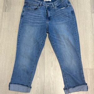 Levi Strauss Signature Mid-Rise Capri Women's Jeans Size 10 Waist 30